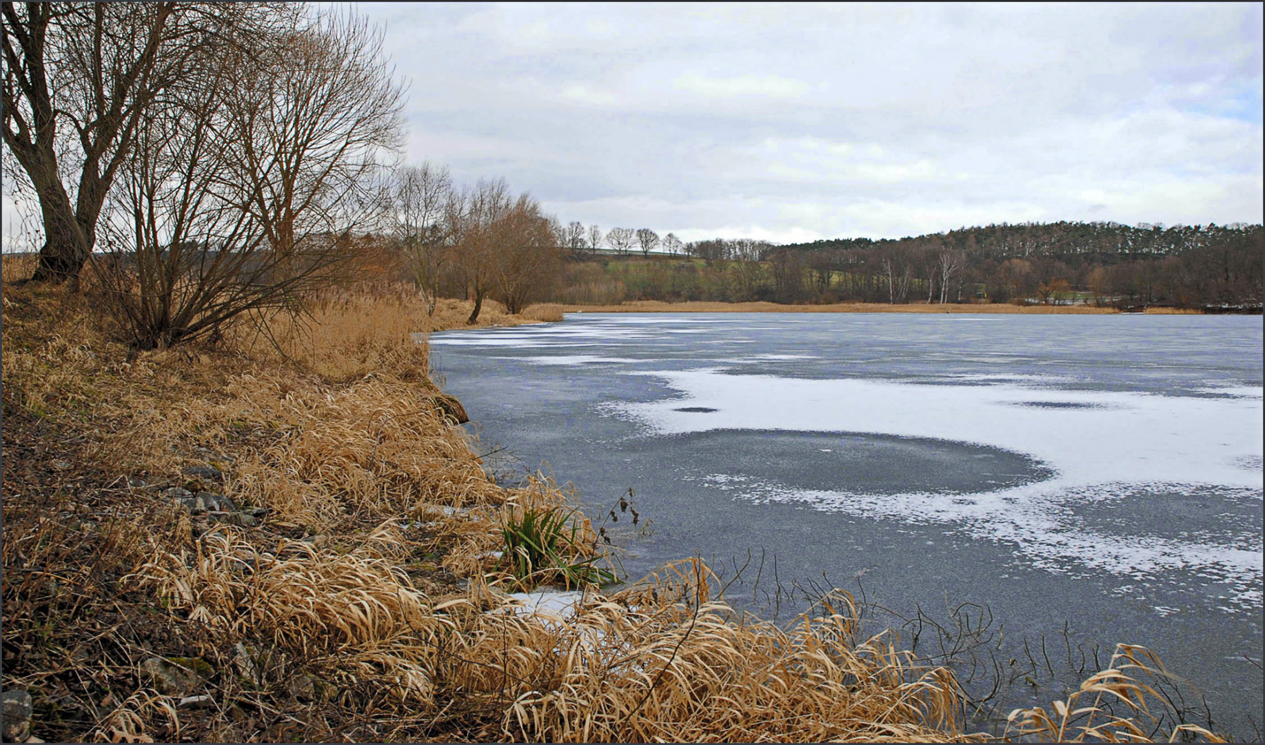 Am frostigen See